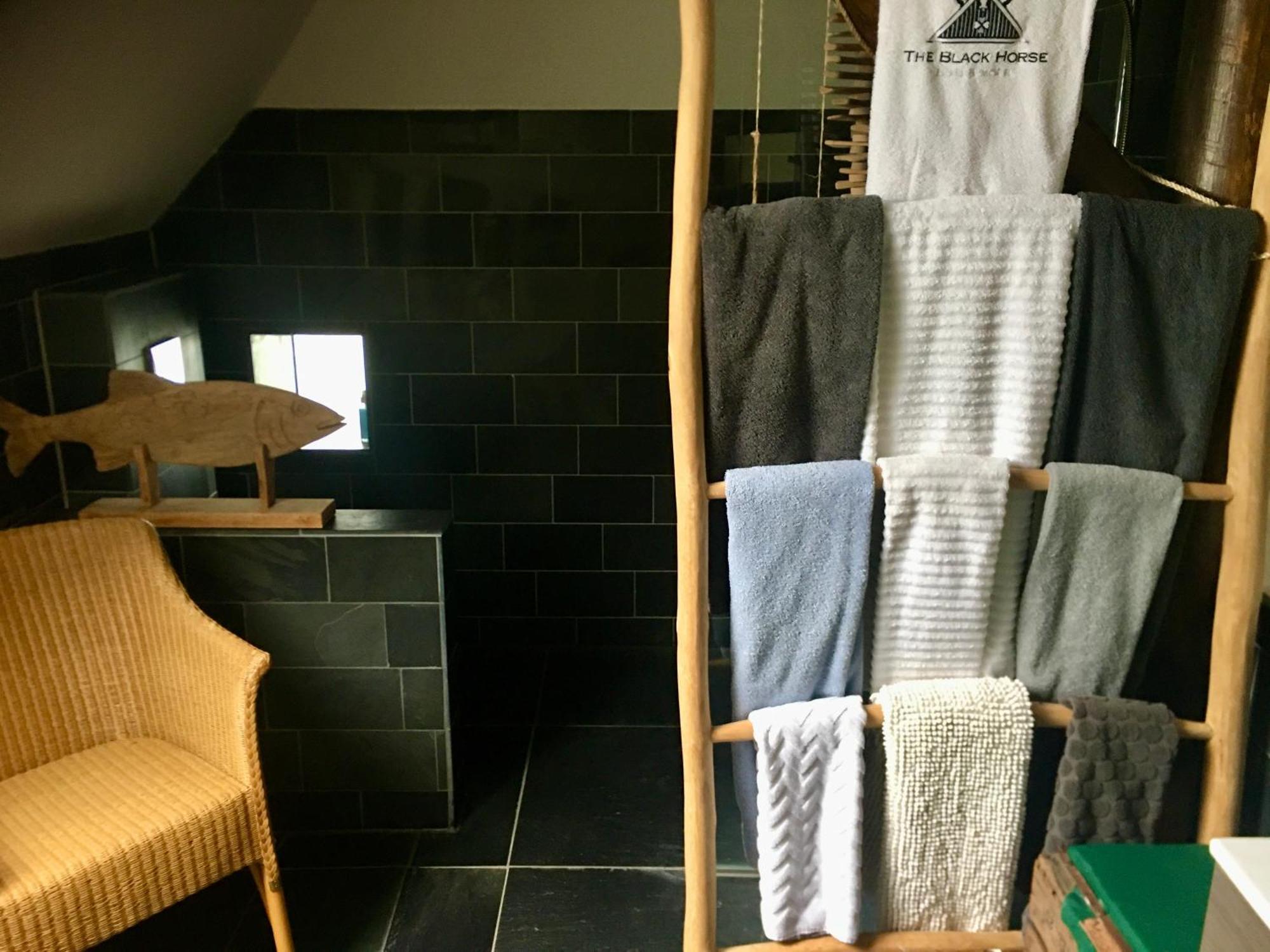 The Black Horse B&B & More 드라흐덴 객실 사진